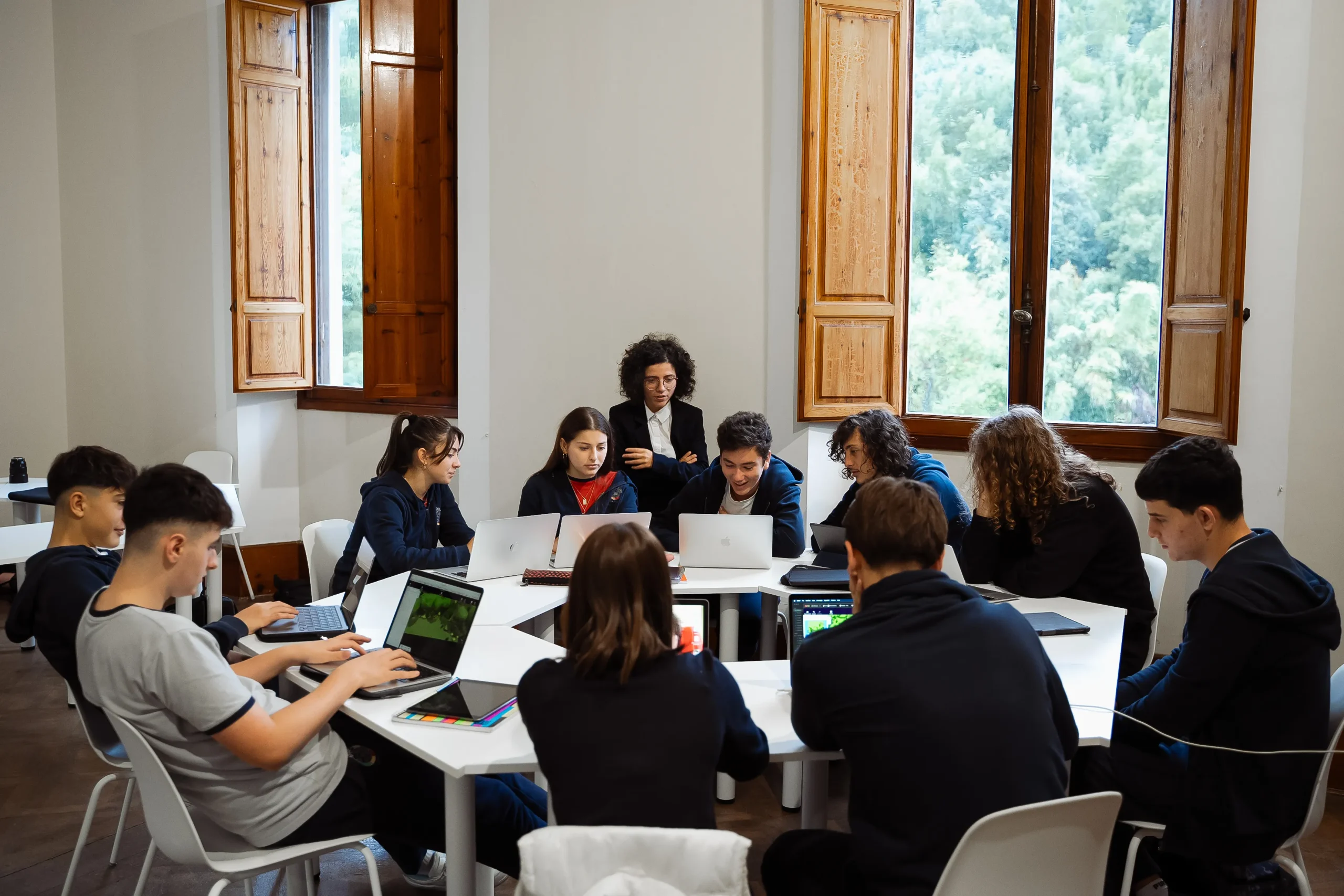 International High School students at EIS Versilia