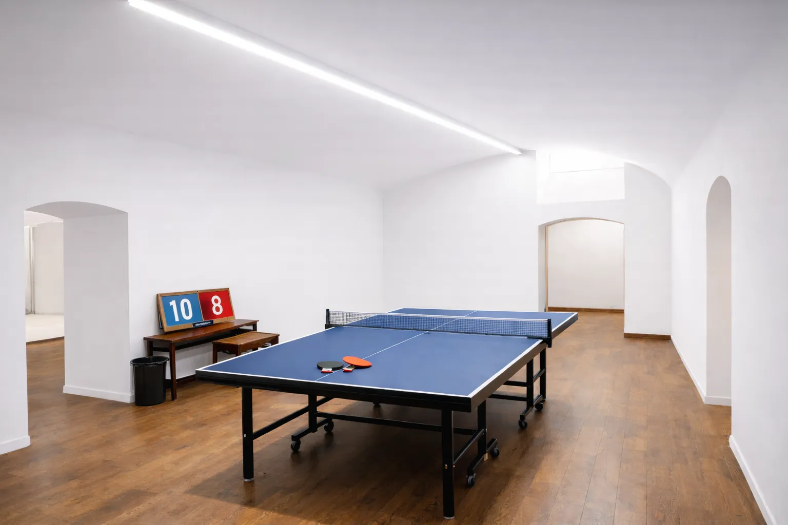 Table tennis table