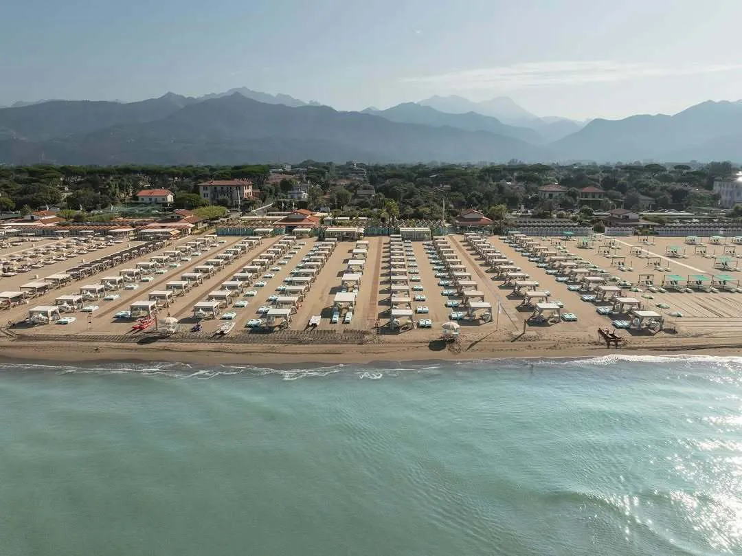 International school Tuscany campus view