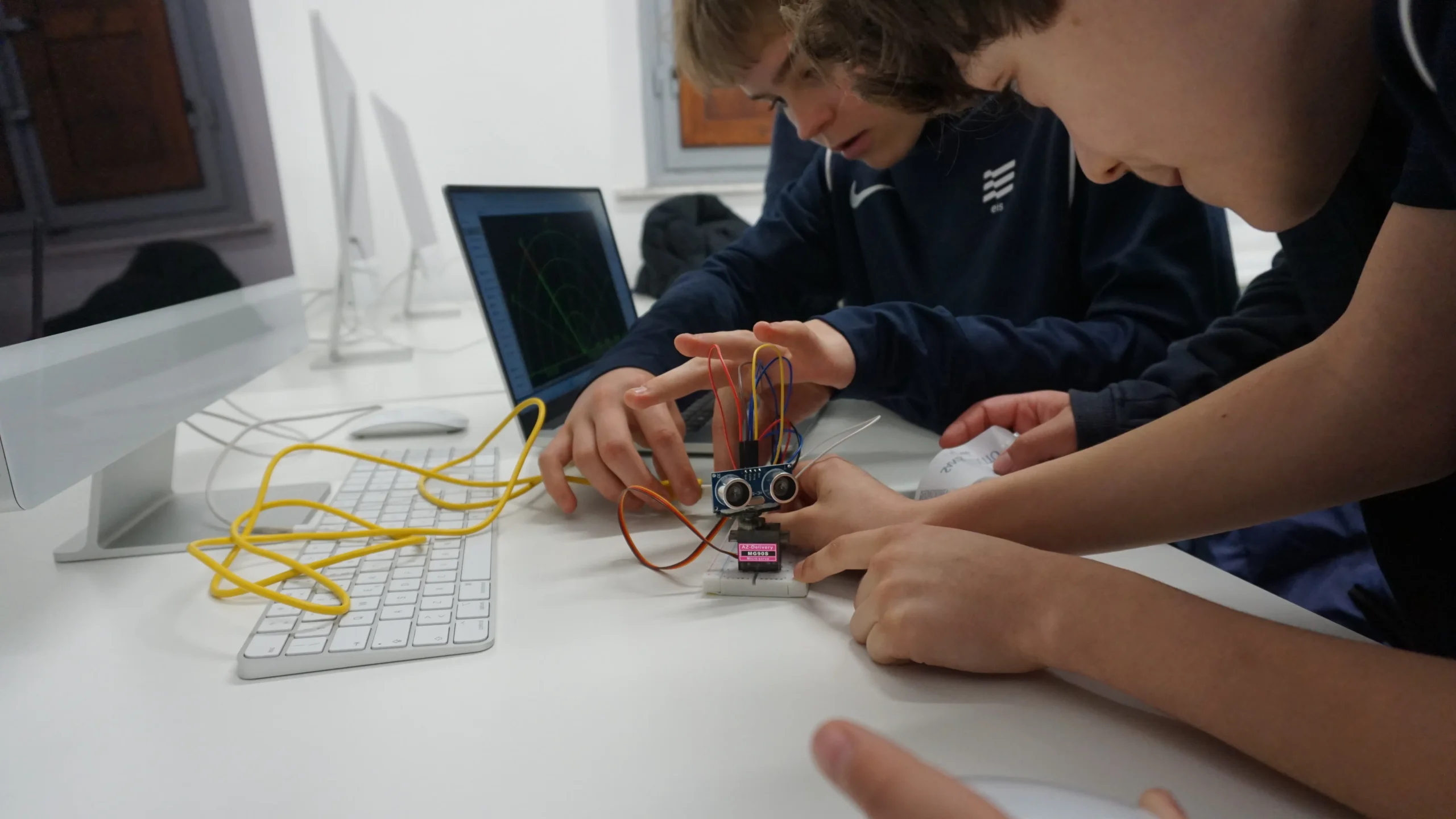 Students at Educa International School Versilia