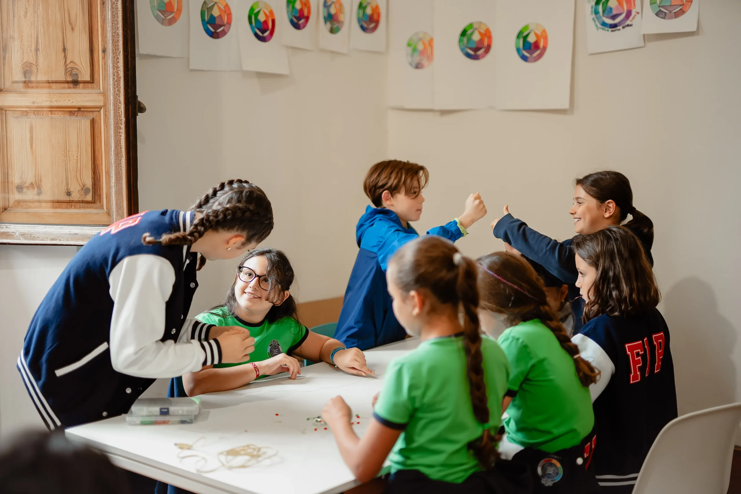 Primary school students at EIS Versilia